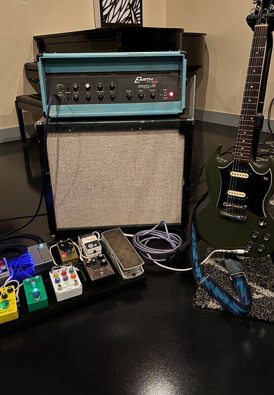 Stroutocaster Gear
